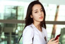 吃瓜娱乐热巴杨洋,演绎甜蜜互动